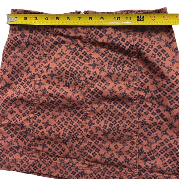 Free People Boho Geometric Stretch Mini Skirt – Size 8 Rust/Black - Picture 9 of 10
